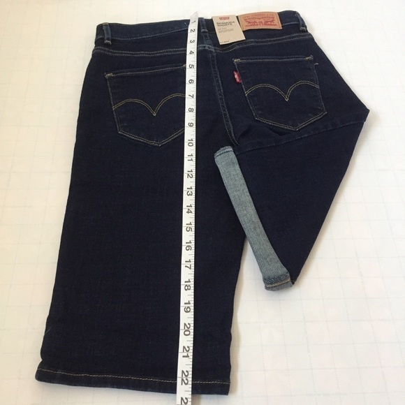 Levi's Mid Rise Denim Bermuda Jean Shorts  0/W25 - Picture 14 of 16